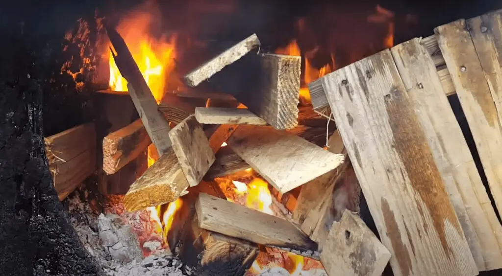 Can You Burn Pallet Wood In a Fire Pit?