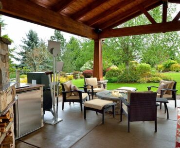 What's The Difference Between A Patio And A Verandah?