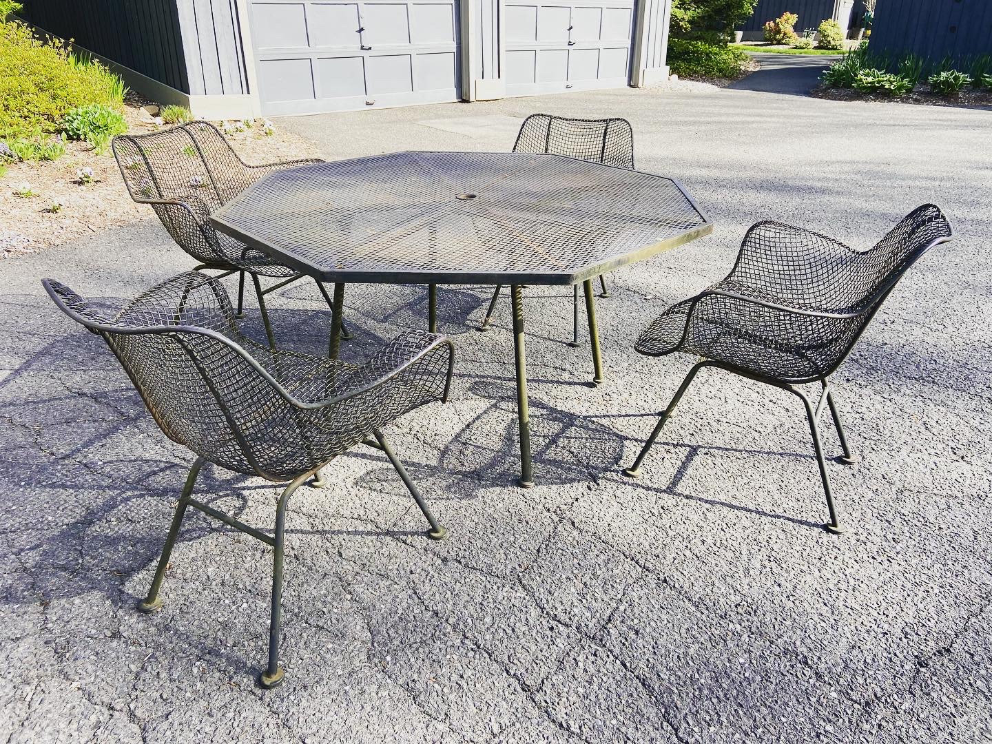 8 Ways to Identify Vintage Woodard Patio Furniture Clever Patio